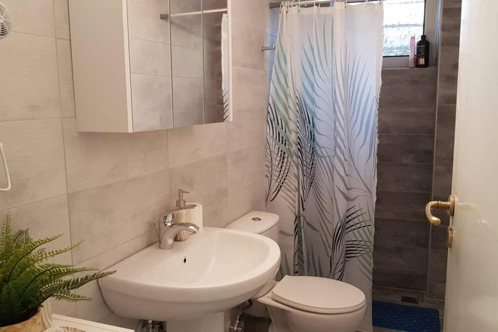 Ellis Home With Private Entrance And Nice Veranda Ханя Екстериор снимка