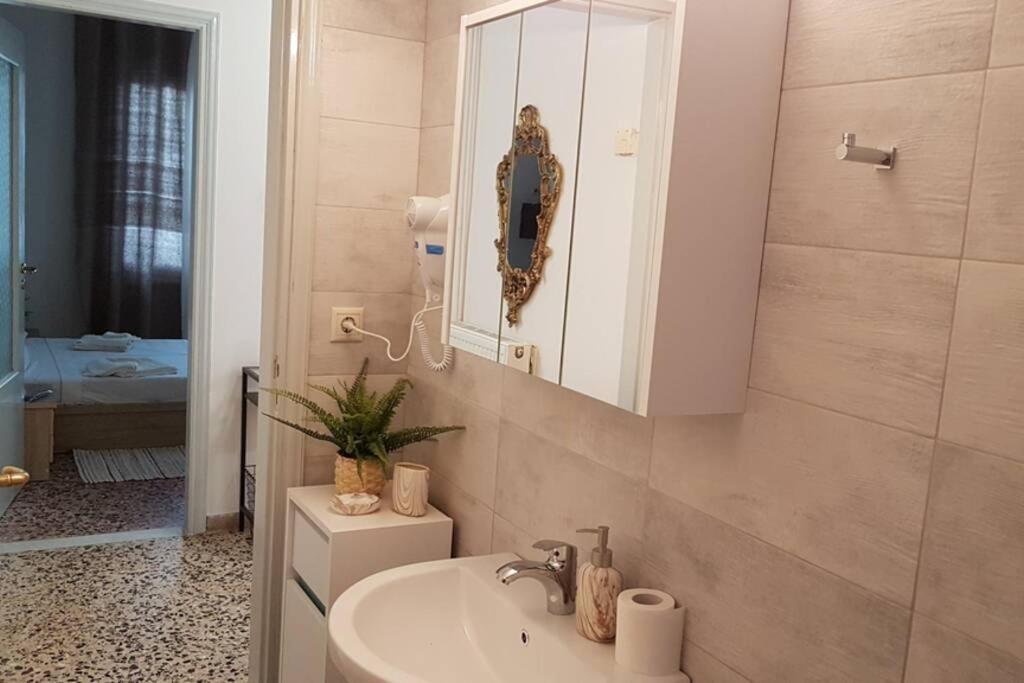Ellis Home With Private Entrance And Nice Veranda Ханя Екстериор снимка