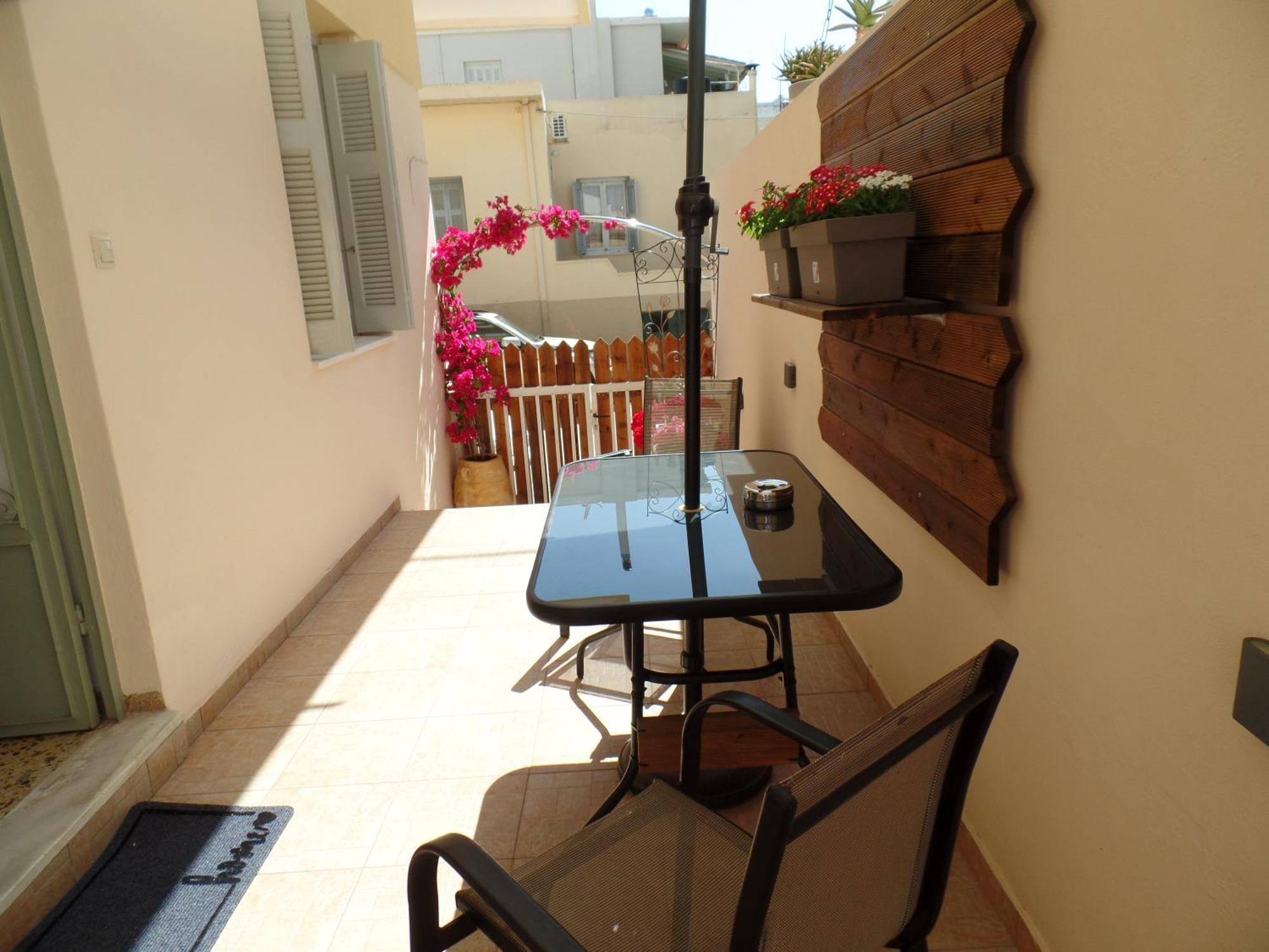 Ellis Home With Private Entrance And Nice Veranda Ханя Екстериор снимка