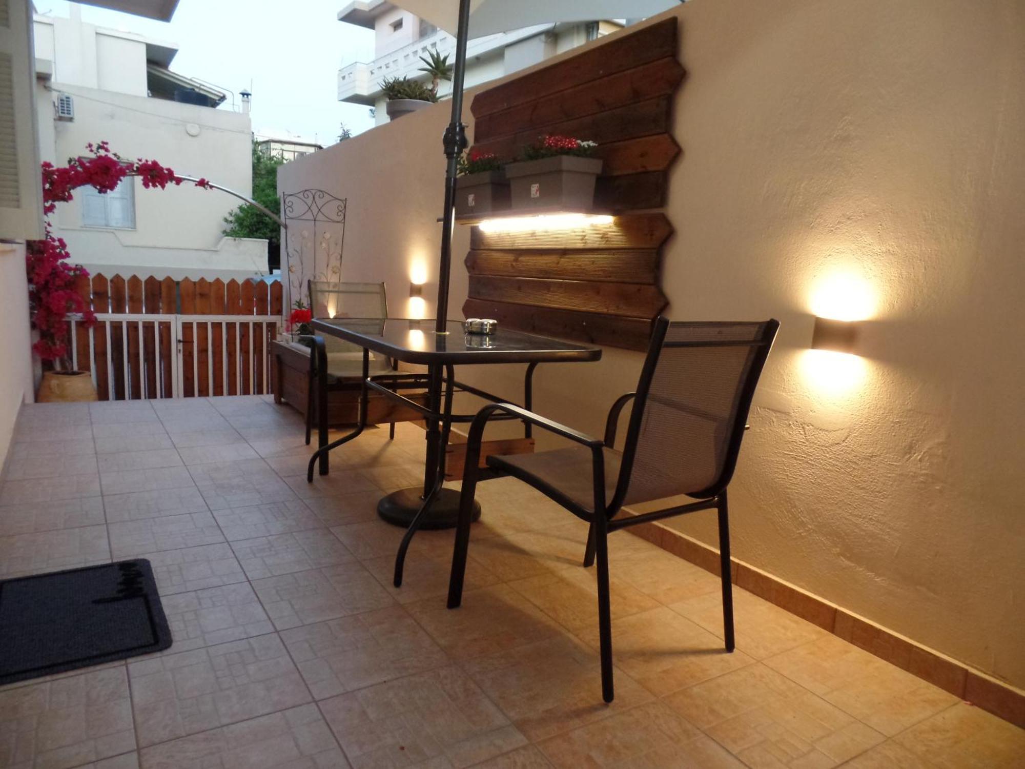 Ellis Home With Private Entrance And Nice Veranda Ханя Екстериор снимка